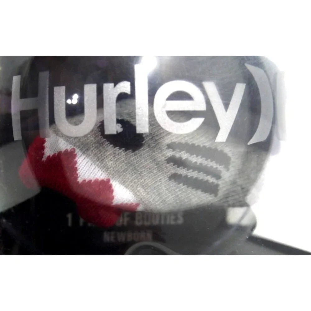 HURLEY Ornament With Booties NEWBORN 0-6 M gray & red shark bootie socks, NEW